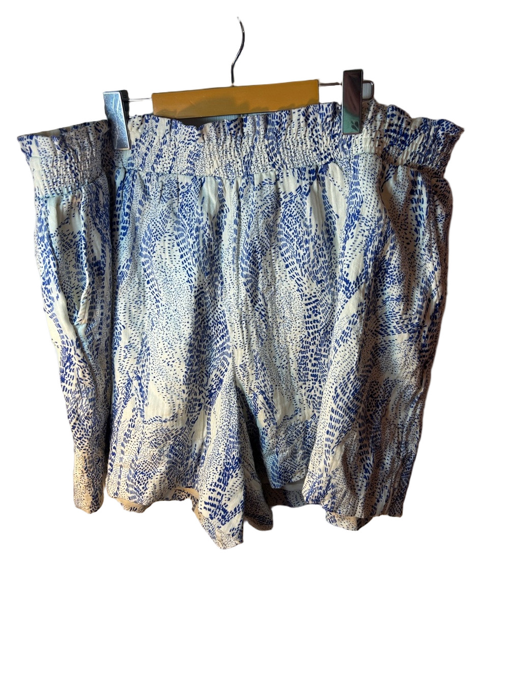 Penningtons White & Blue Printed Elastic Waist Shorts size 1X